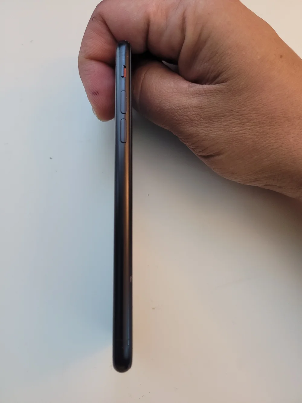 iPhone SE 2nd Gen (Black) 64 Gb Used **AJ**